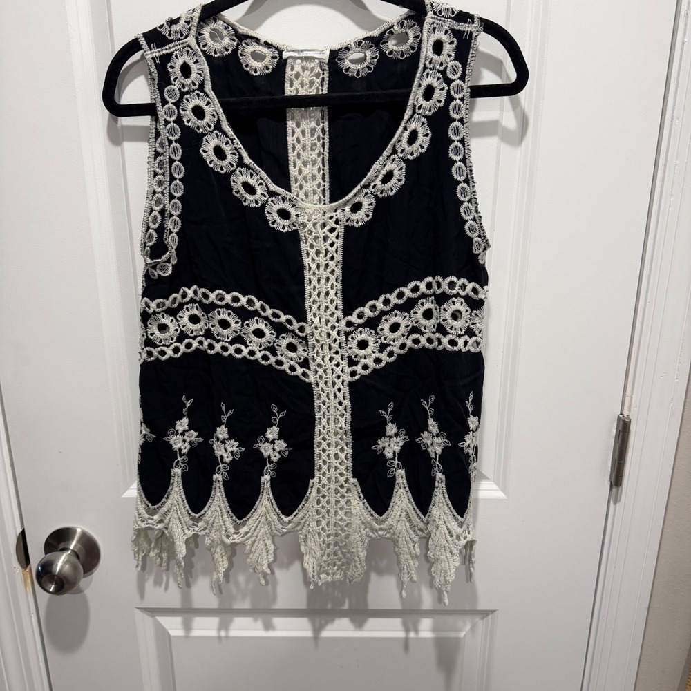 Sapphire Womens Top Crochet Lace Embroidered Black PM